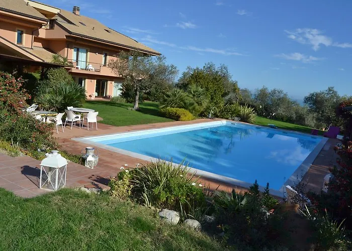 Villa Zagara Luxury Bed And Breakfast